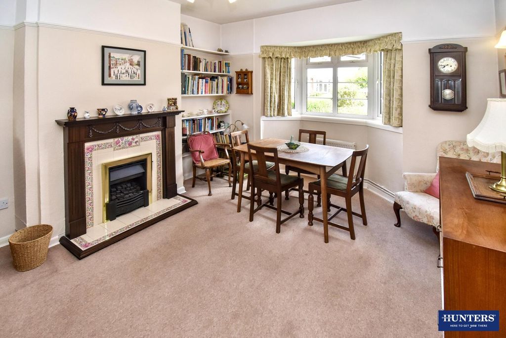 Property photo 2 of 25 Dining Room