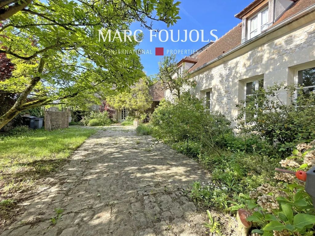 Property photo 2 of 32