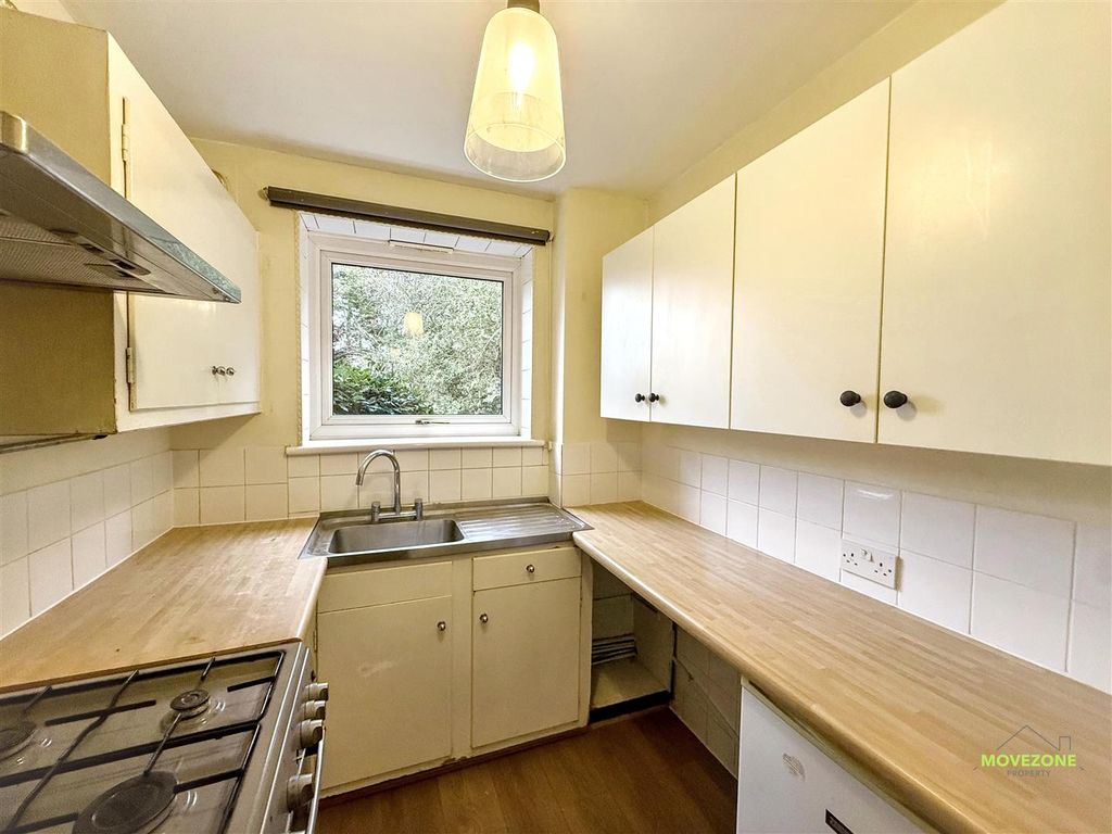 Property photo 3 of 12 Img_6116.Jpg