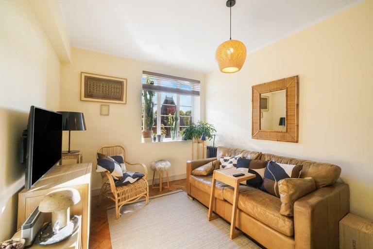 Property photo 2 of 13 Photo 12