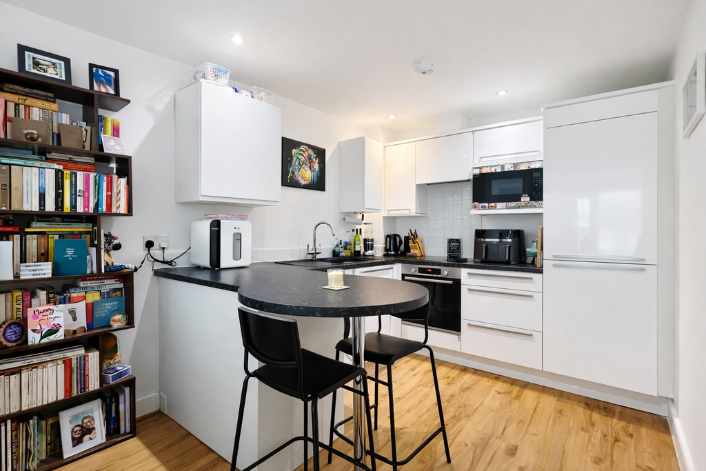 Property photo 3 of 11 8C2C31E1-5024-401D-81B0-4A0702B9B134 2.Png