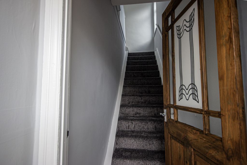 Property photo 2 of 14 Staircase