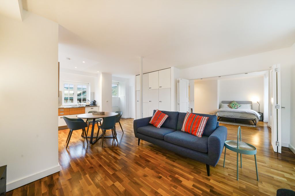 Property photo 2 of 16 Large Living Room