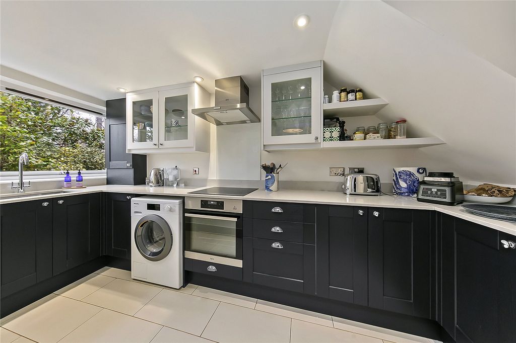 Property photo 3 of 16 Picture No. 06