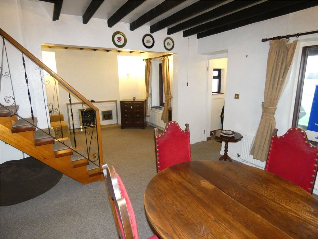 Property photo 2 of 21 Picture No. 22
