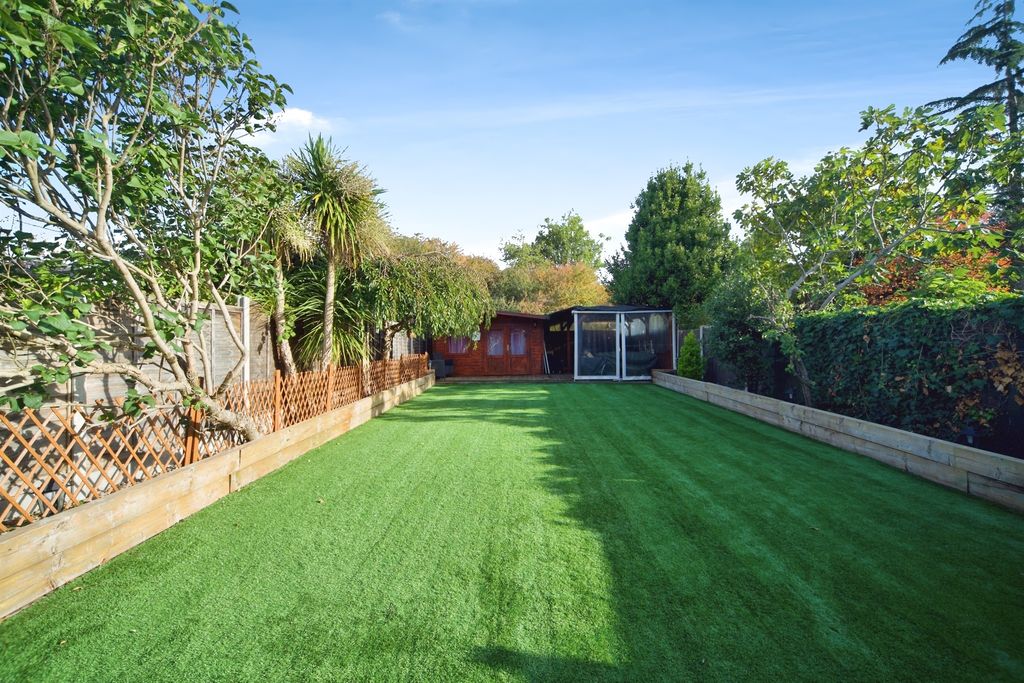 Property photo 3 of 24