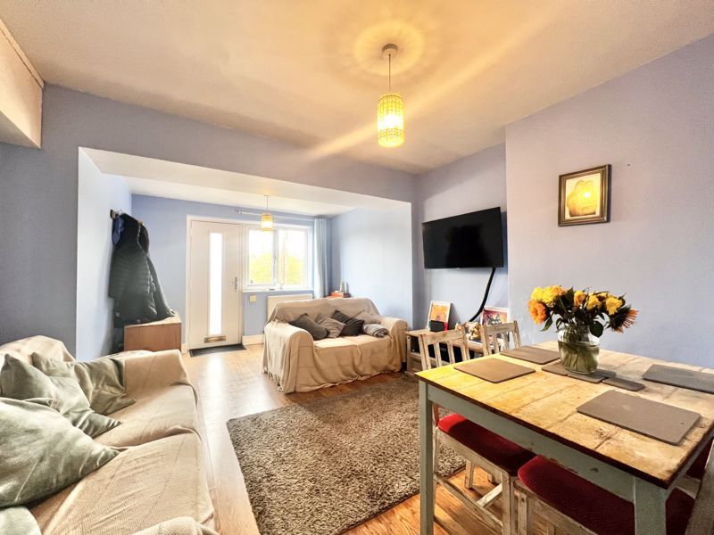 Property photo 2 of 12 Photo 8