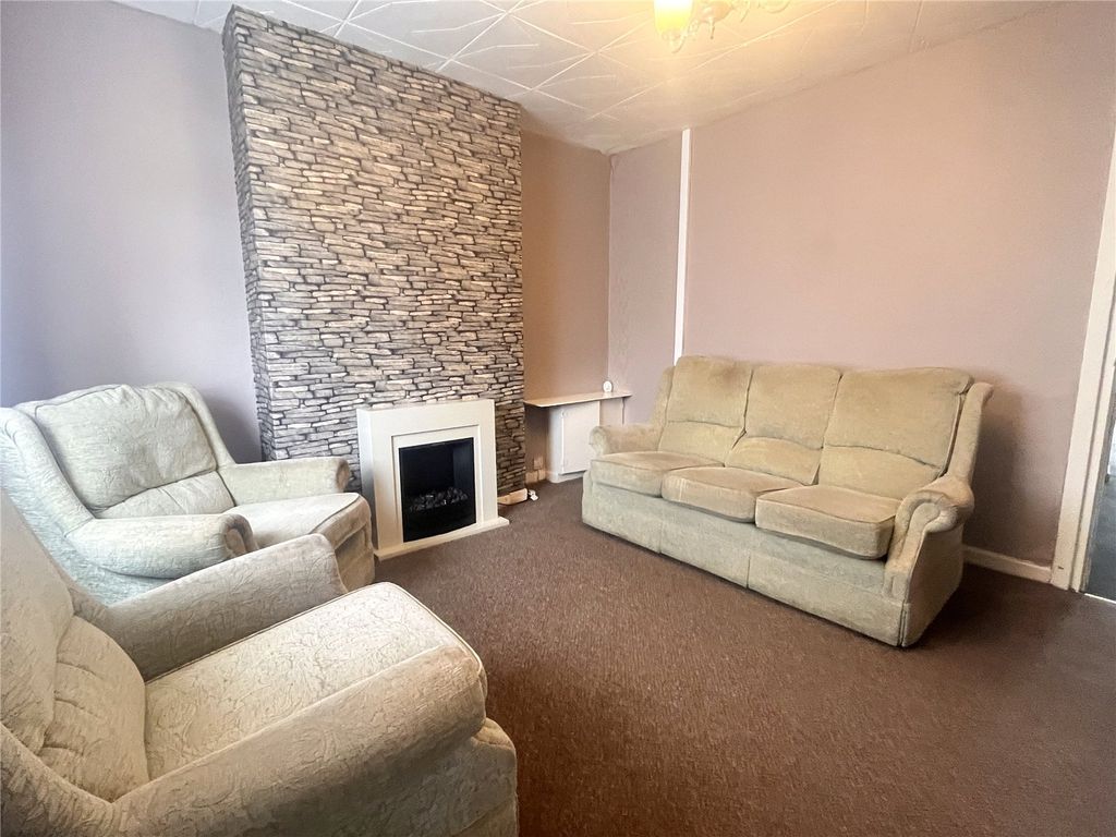 Property photo 3 of 17 Picture No. 05