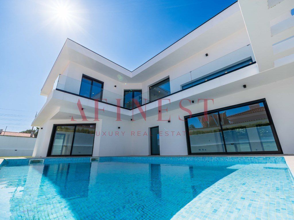 Property photo 1 of 60 House 5 Bedrooms 352m2 Verdizela / Aroeira