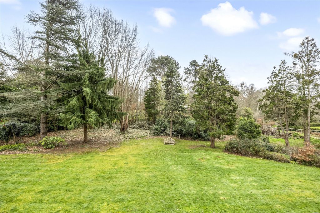 Property photo 2 of 31 Wooded Garden
