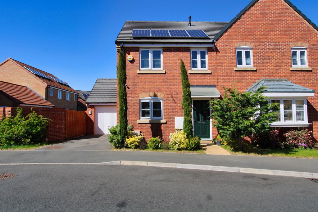 Property photo 1 of 26