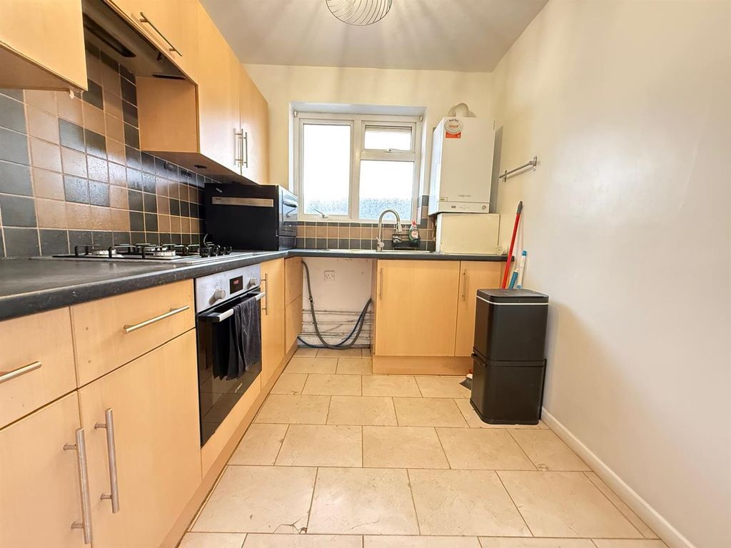 Property photo 3 of 6 03.Jpeg