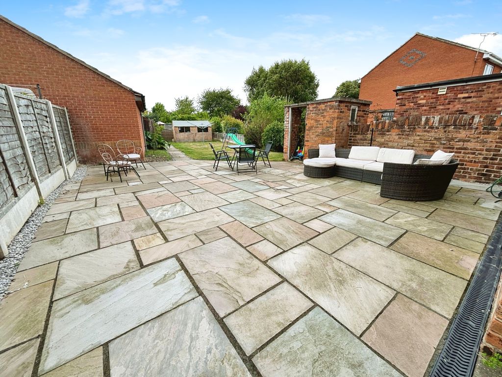 Property photo 3 of 15 F0c2B1d7-Image4 20 281 29