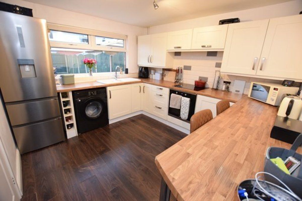 Property photo 2 of 15 Breakfast/Kitchen