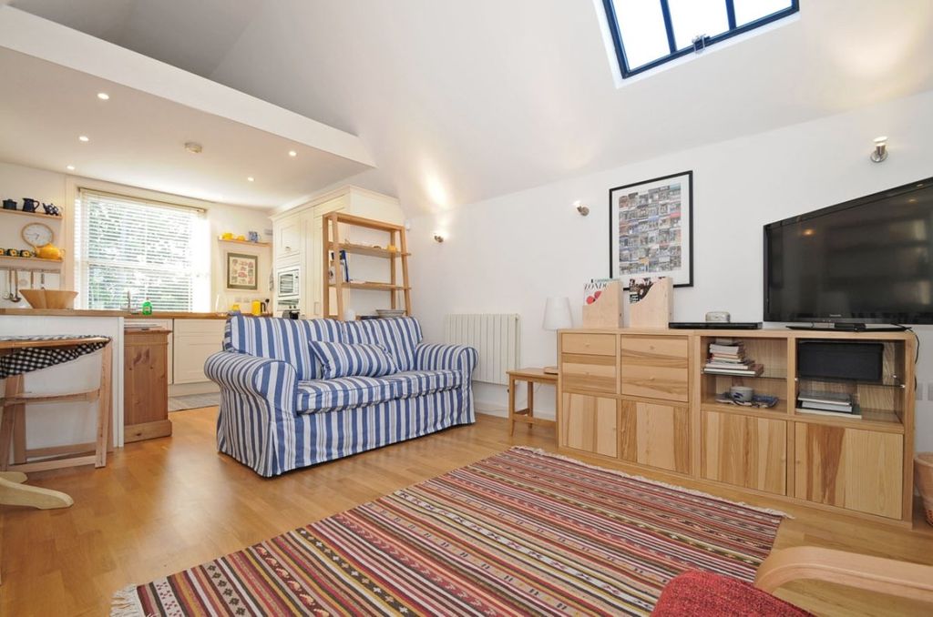 Property photo 2 of 6 Picture No. 08