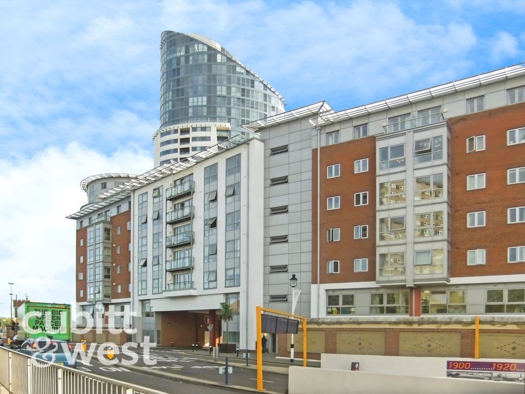 Property photo 1 of 5