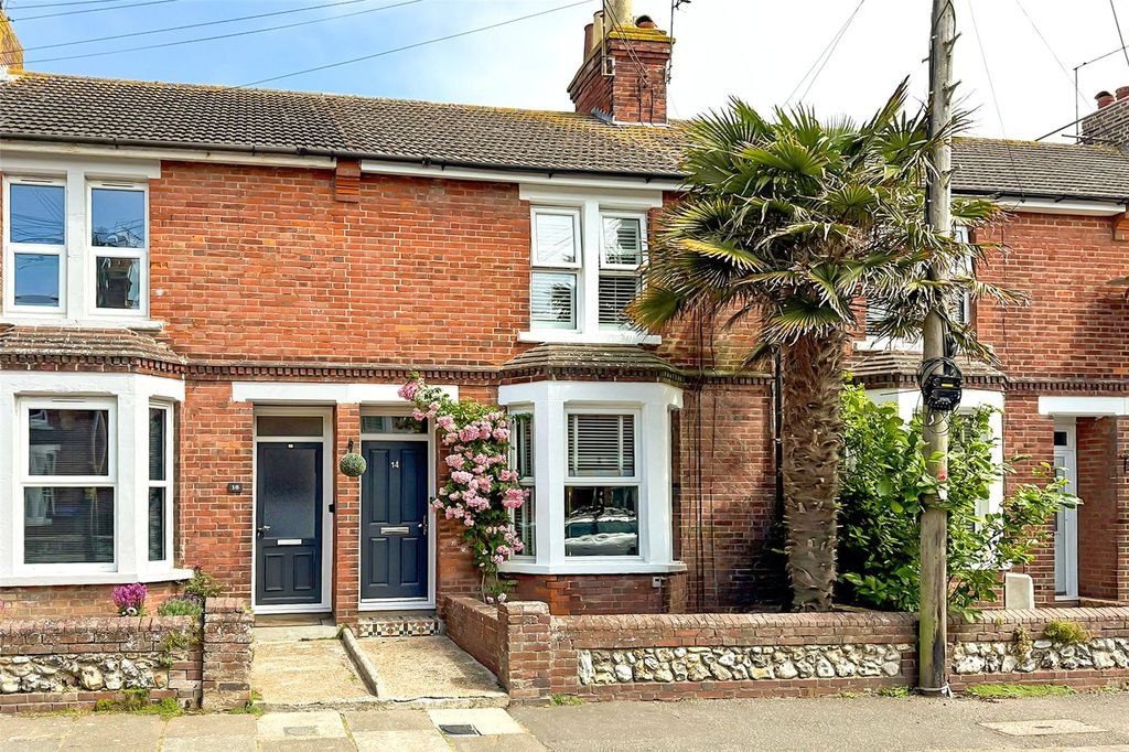 Property photo 1 of 16 Picture No. 04