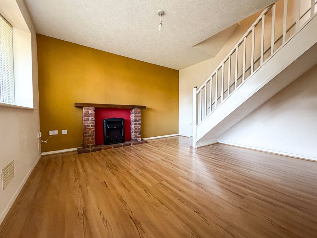 Property photo 2 of 11 5673947