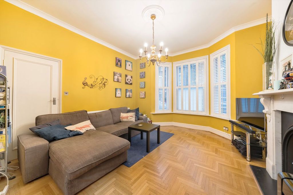 Property photo 2 of 9