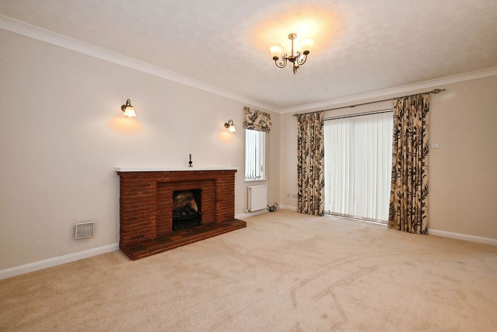 Property photo 2 of 20 Pbox-Img.Jpg