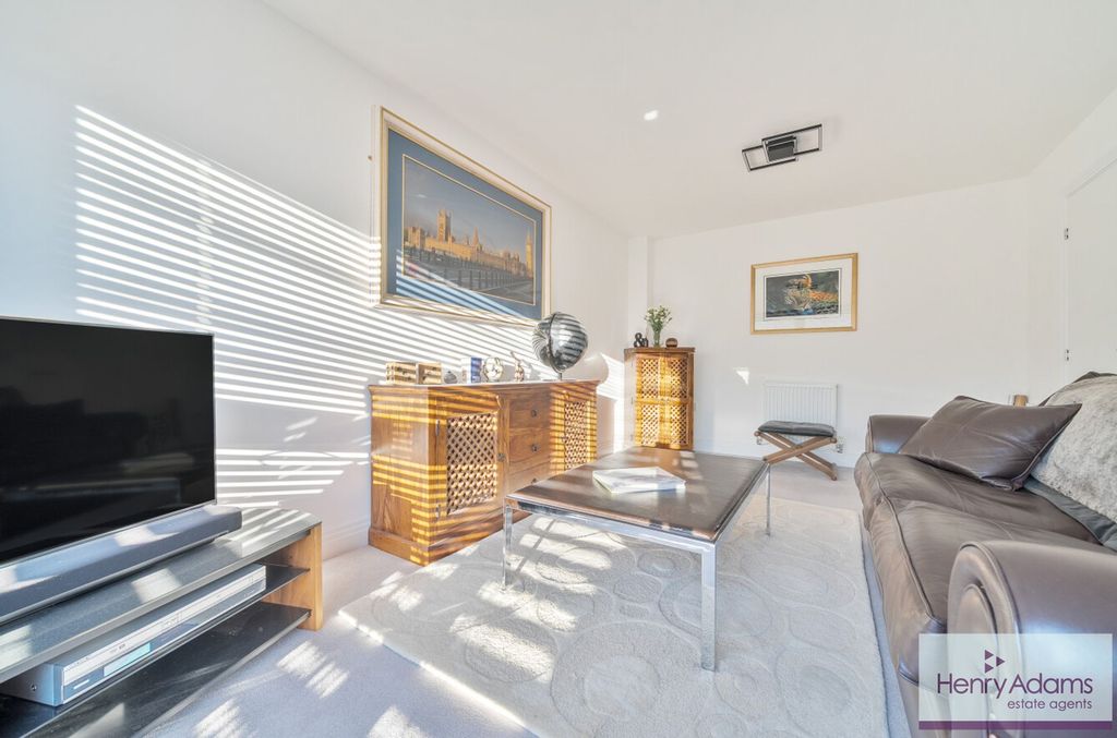 Additional image 10 of 3 bed semi-detached house for saleFrancis Rose Way, Liss GU33