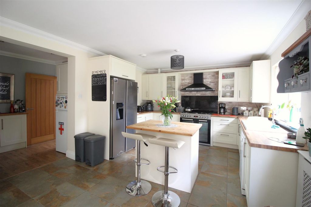 Property photo 3 of 20 Img_9827.Jpg