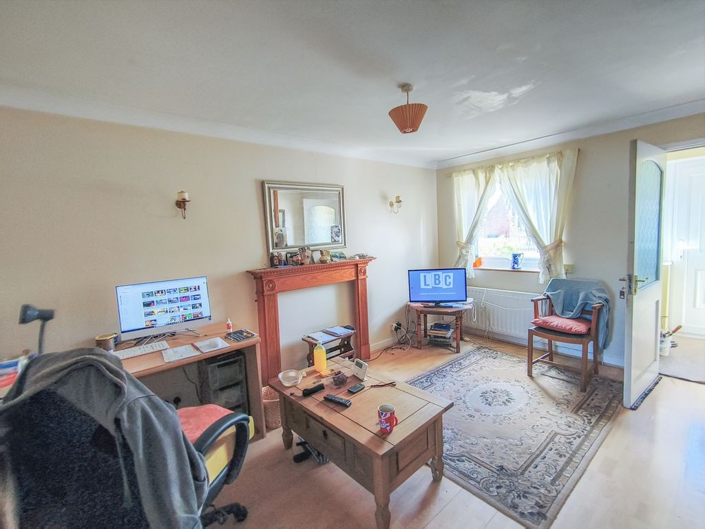 Property photo 3 of 16