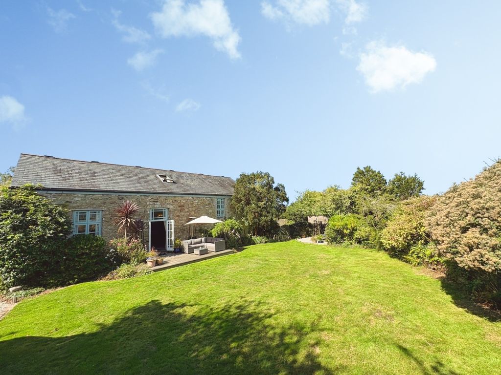 Property photo 1 of 31 5437001