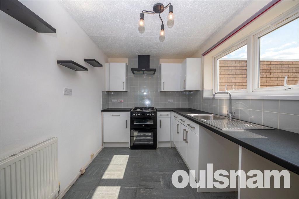 Property photo 2 of 15 Picture No. 05