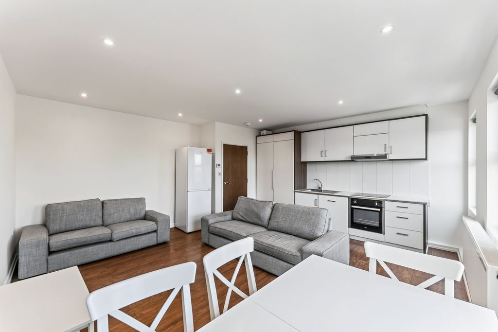 Property photo 2 of 20 Pbox-Img.Jpg