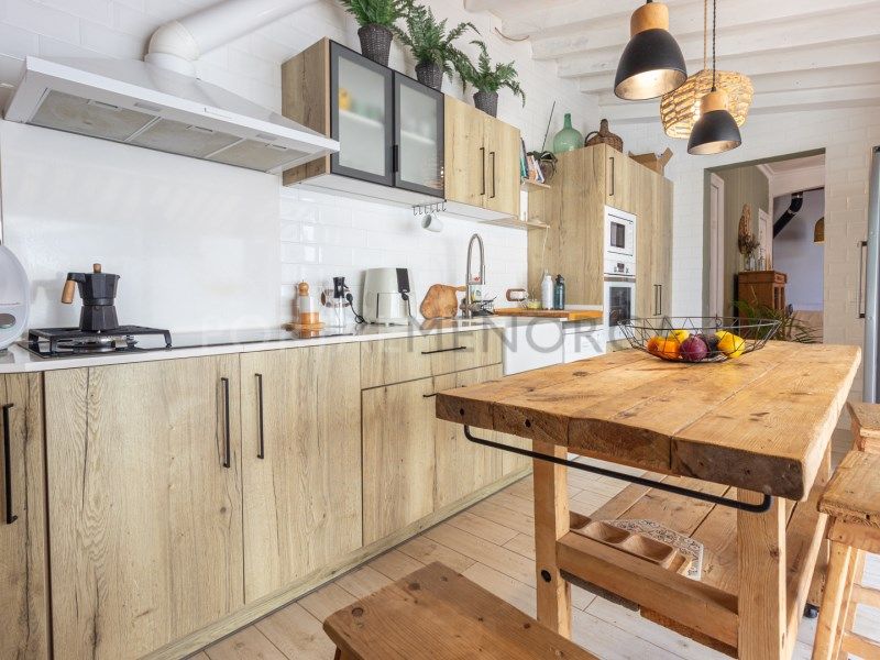 Property photo 2 of 26