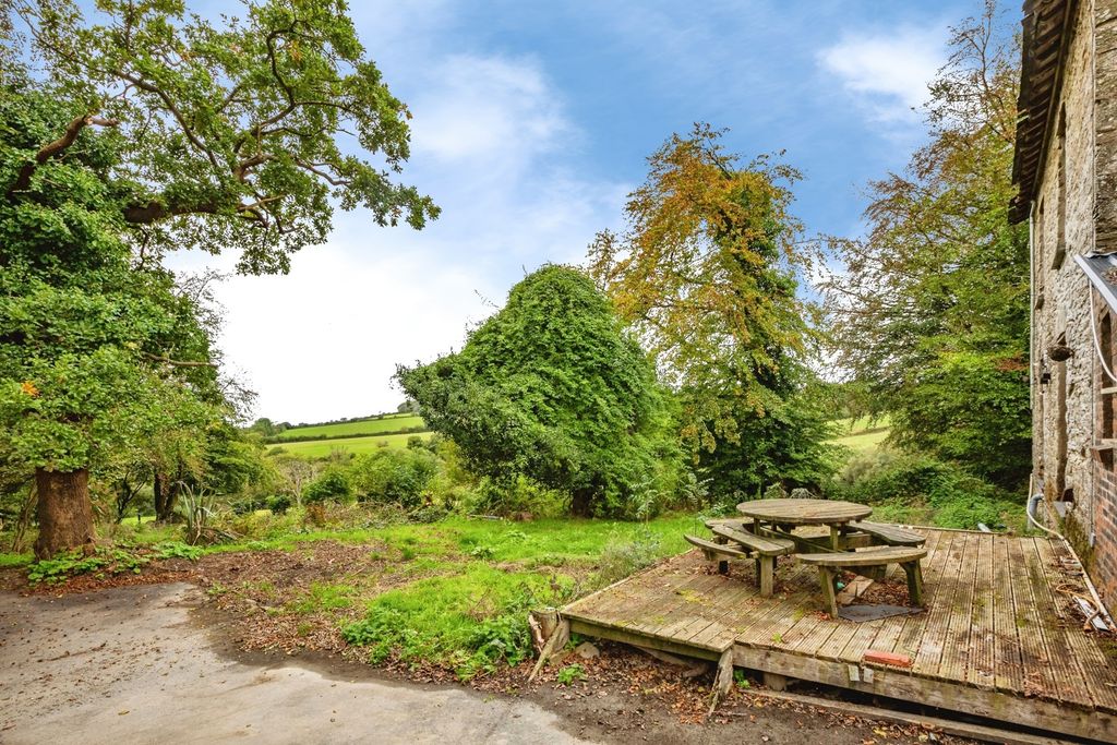 Property photo 2 of 24 Pbox-Img.Jpg