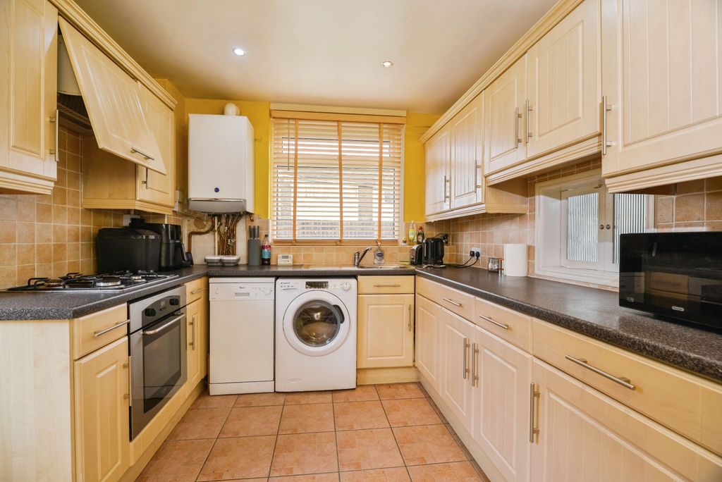 Property photo 2 of 18 Dsc_9128