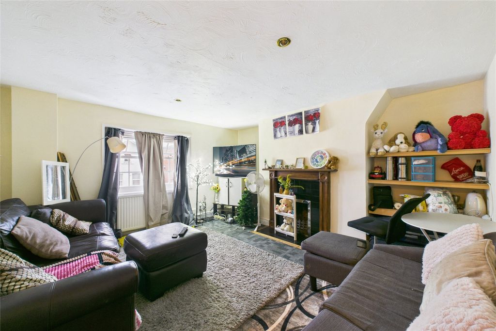 Property photo 3 of 5 Picture No. 02