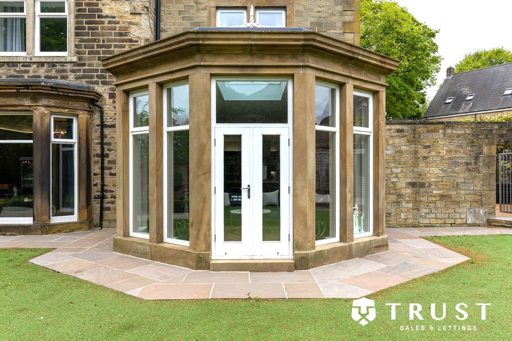 Additional image 79 of 6 bed detached house for saleStation Lane, Birkenshaw BD11