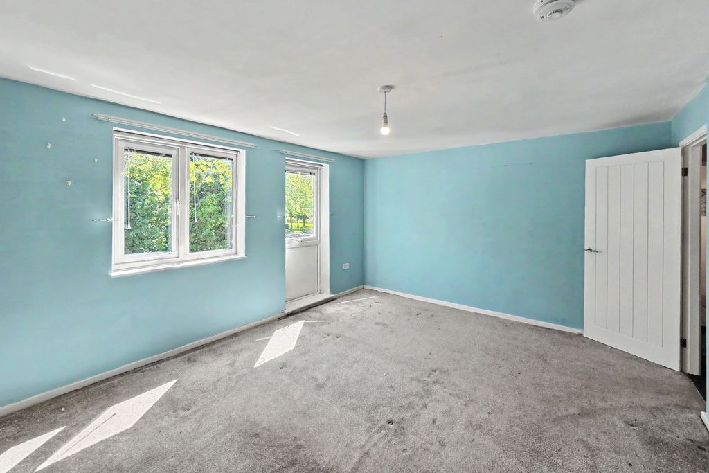 Property photo 3 of 15 149 Tag Croft, Ingol, Preston, Lancashire, Pr2 7Aj