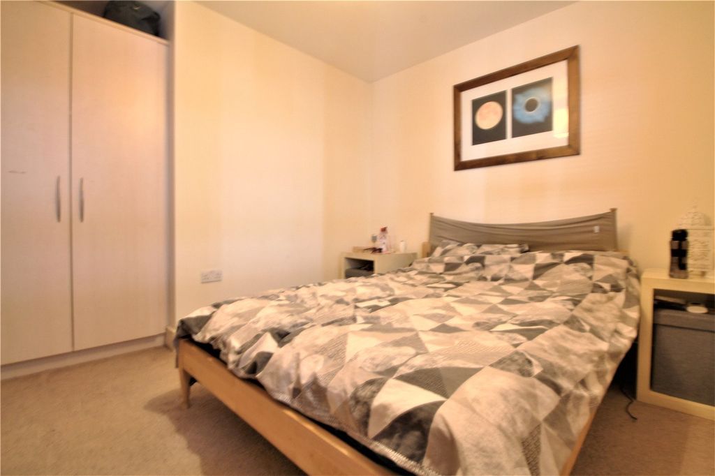 Property photo 3 of 10 Picture No. 20