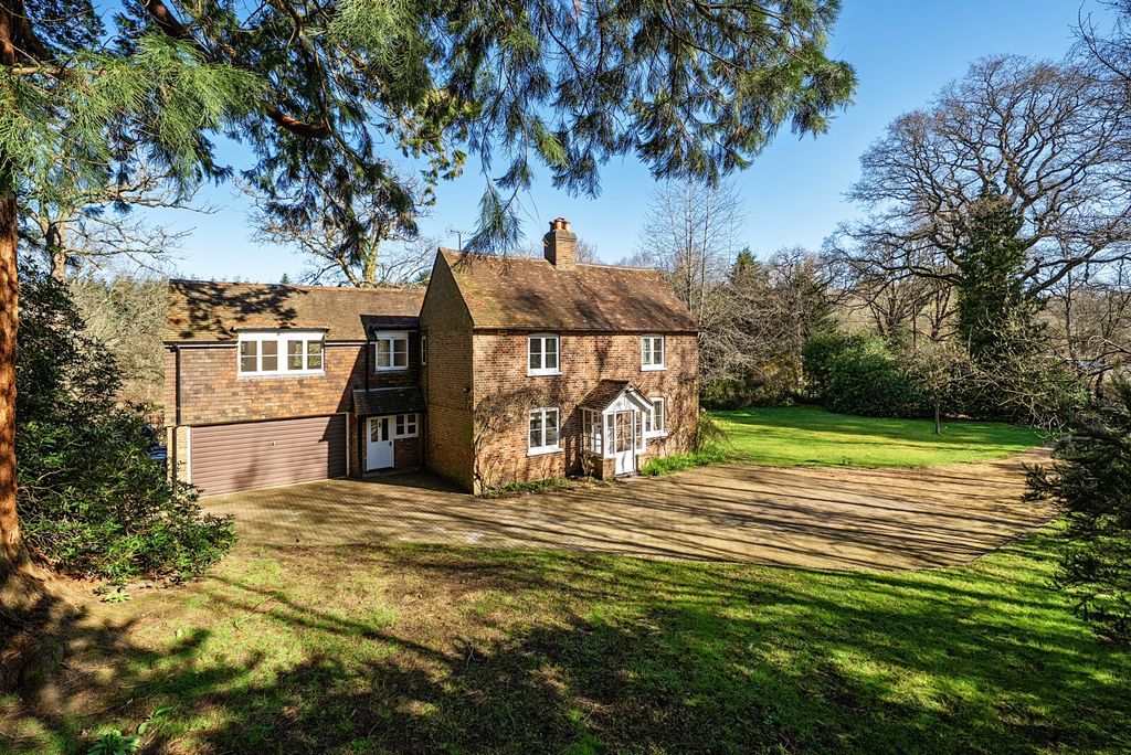 Property photo 1 of 38 1431873-1-69ba759...