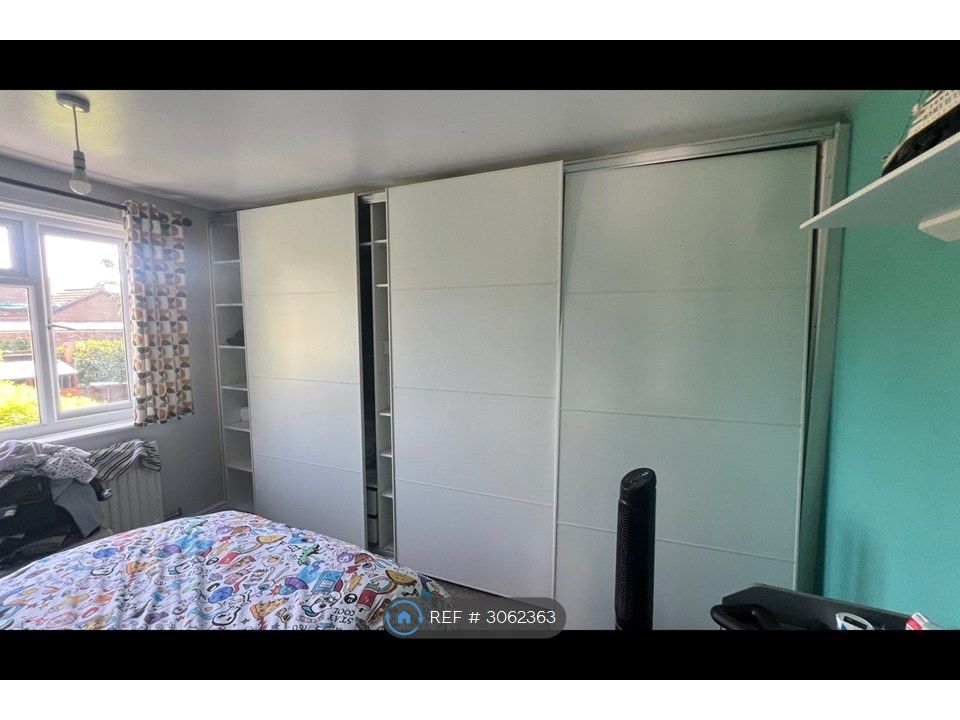Property photo 1 of 3