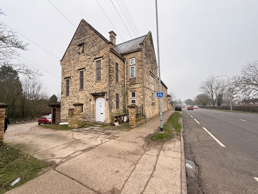 Property photo 3 of 4