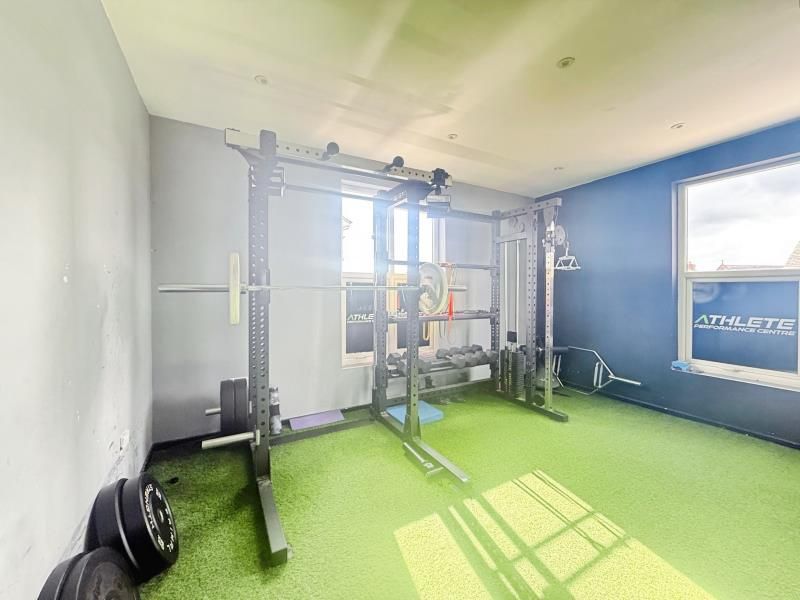 Property photo 3 of 17