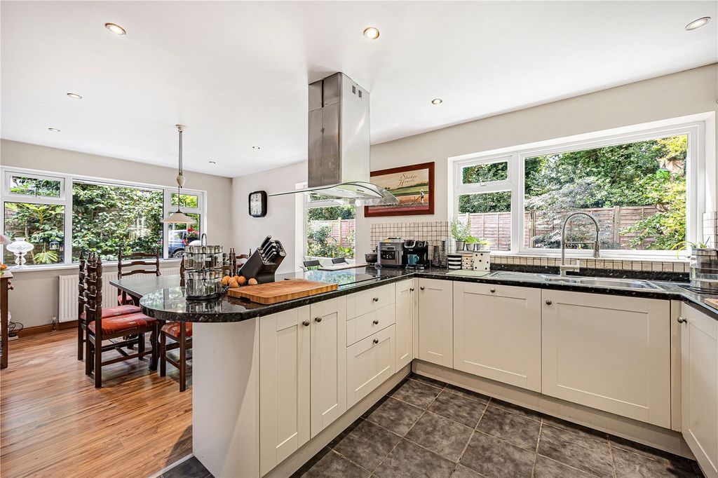 Property photo 3 of 18 Picture No. 29