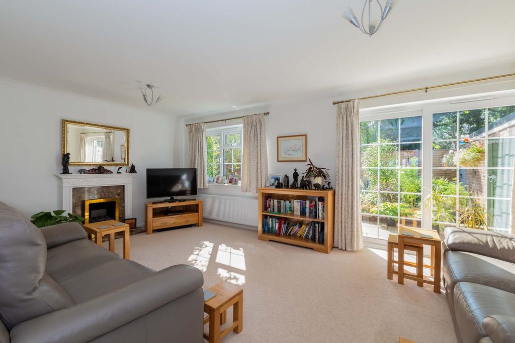 Property photo 3 of 13