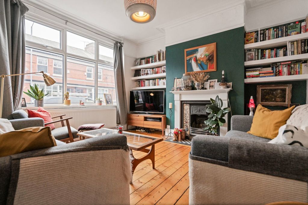 Property photo 3 of 27