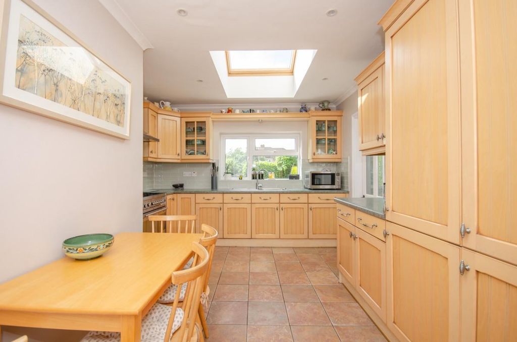 Property photo 3 of 27 Kitchen.Jpg