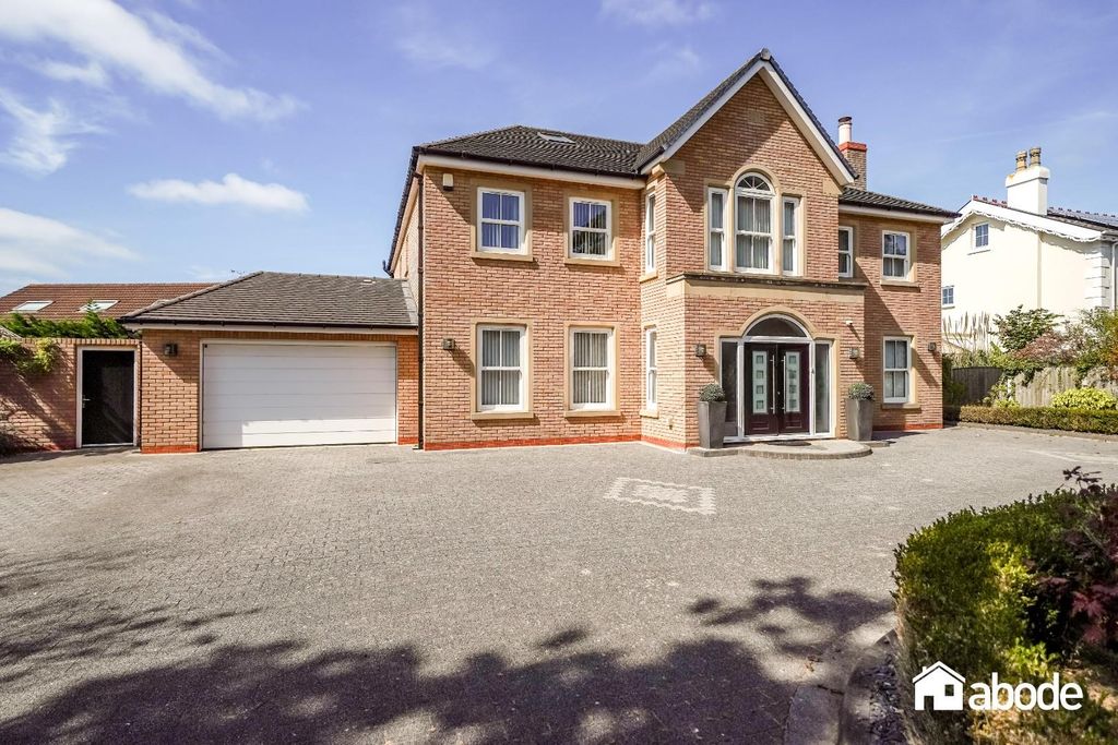 Property photo 1 of 49
