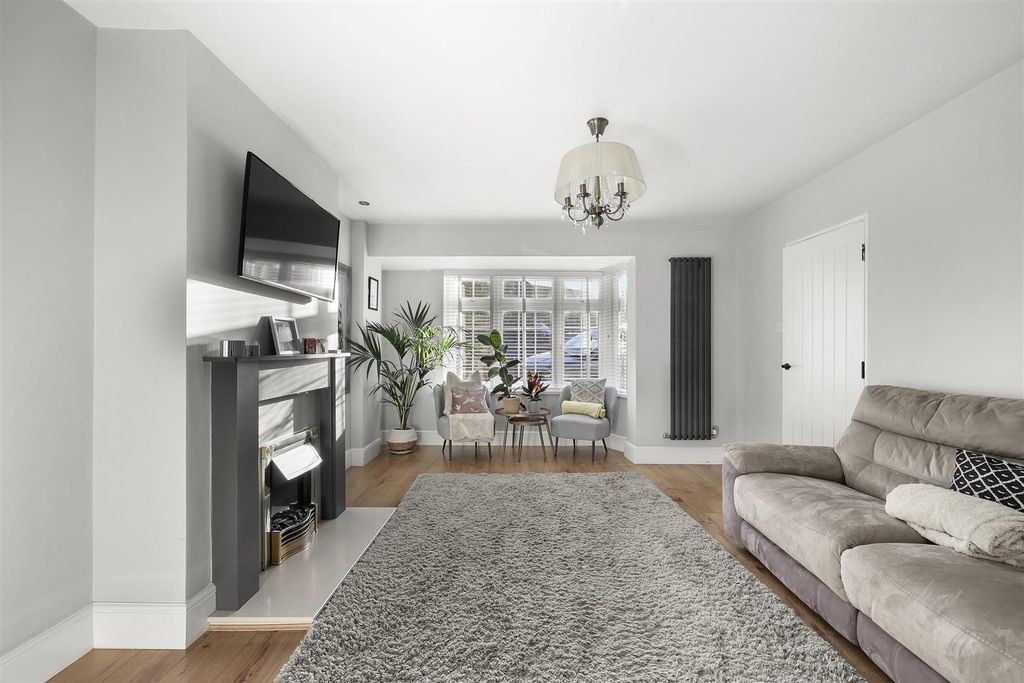 Property photo 3 of 27 4D4A8354.Jpg