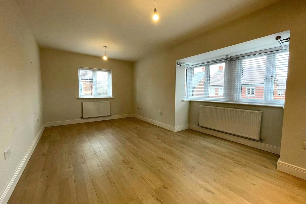 Property photo 2 of 8 Picture No. 04