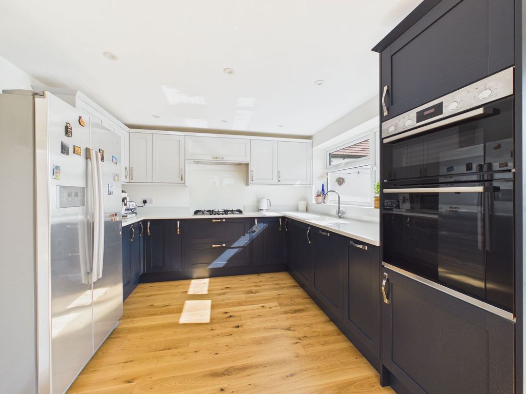 Property photo 2 of 30 Kitchen Area