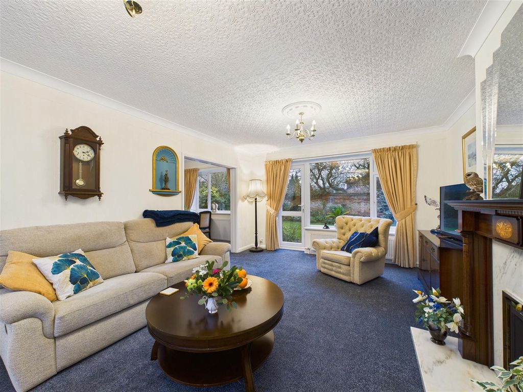 Property photo 3 of 20 Cam03303G0-Pr0297-Still032.Jpg